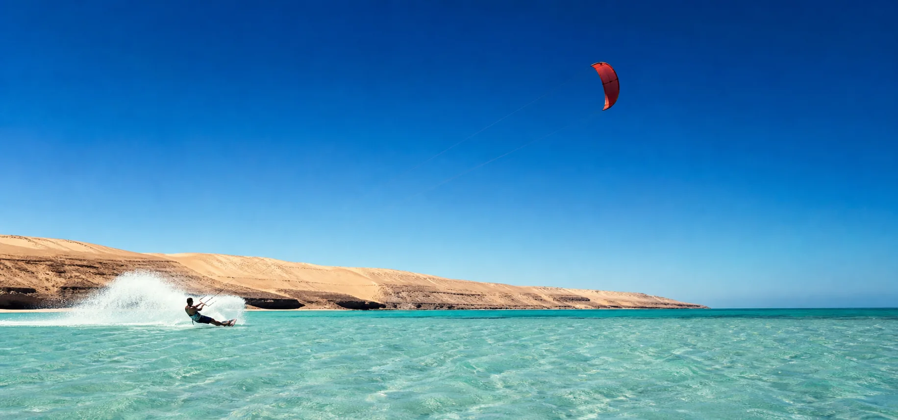 Kitesurfeur dans la lagune de Dakhla