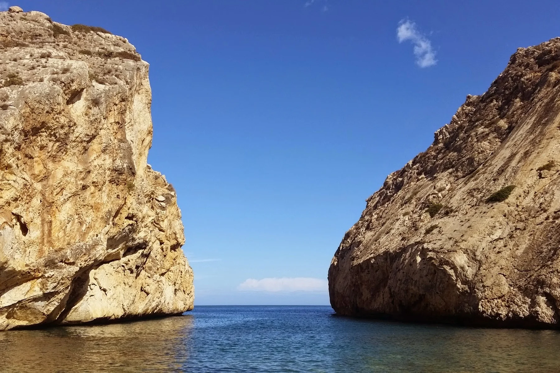 Plage d’El Jebha sur la côte méditerranéenne